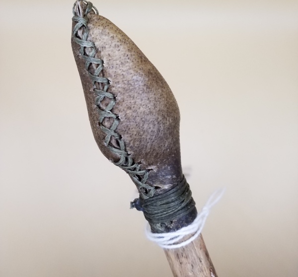 Mini Rassel Spitze Rothirsch